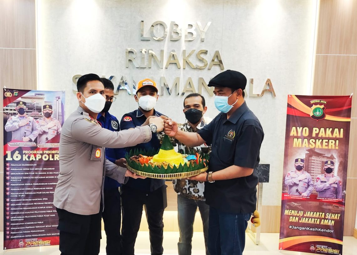 Momen HPN 76 Tahun 2022,Kapolsek Kalideres Berikan Surprise Pada Wartawan 