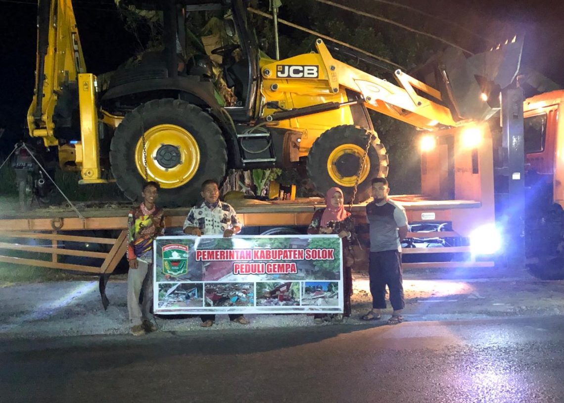 Bupati Solok Kerahkan Exavator serta Bantuan ke Pasaman Barat
