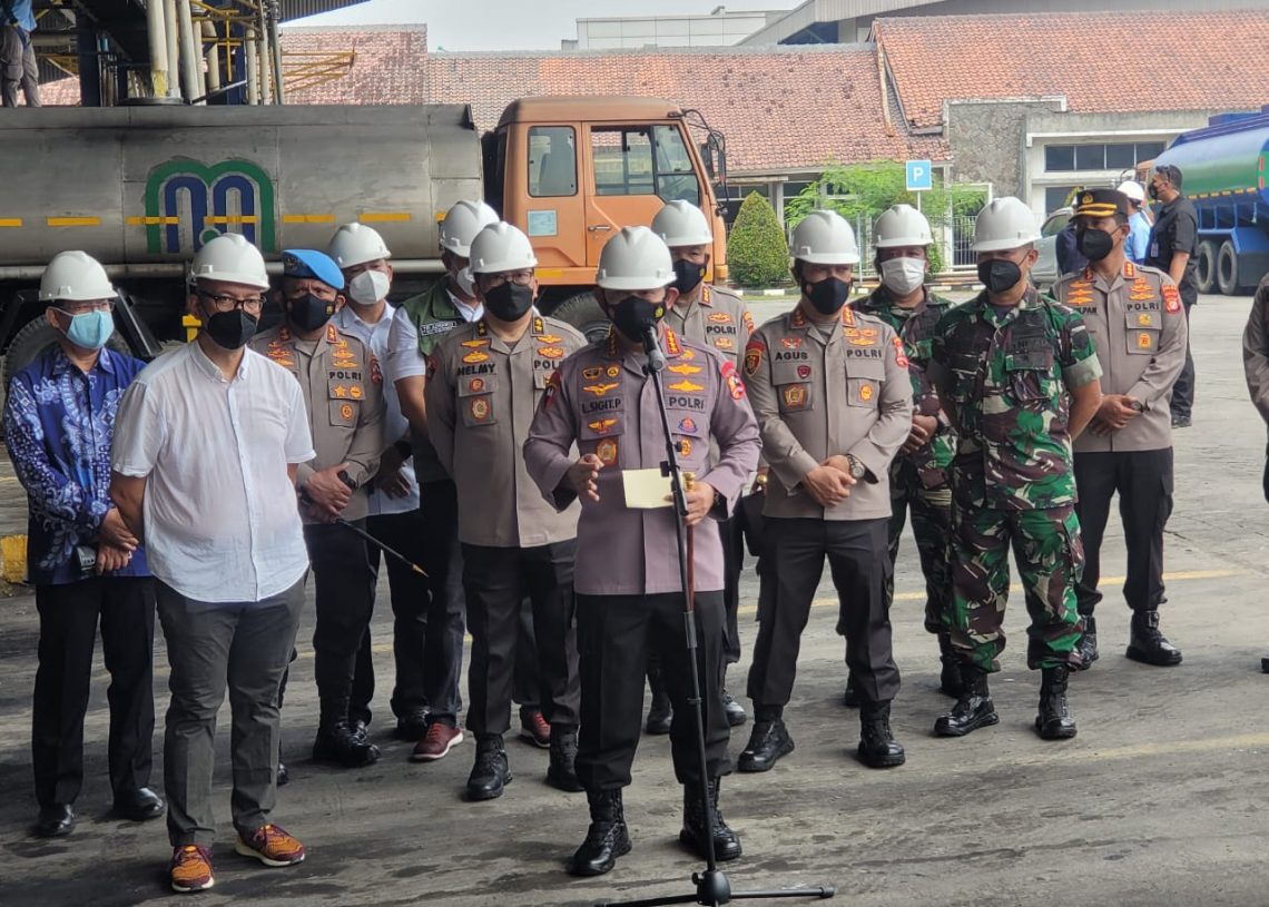 Kapolri Cek Langsung Kegiatan Produksi dari PT Mikie Oleo Nabati