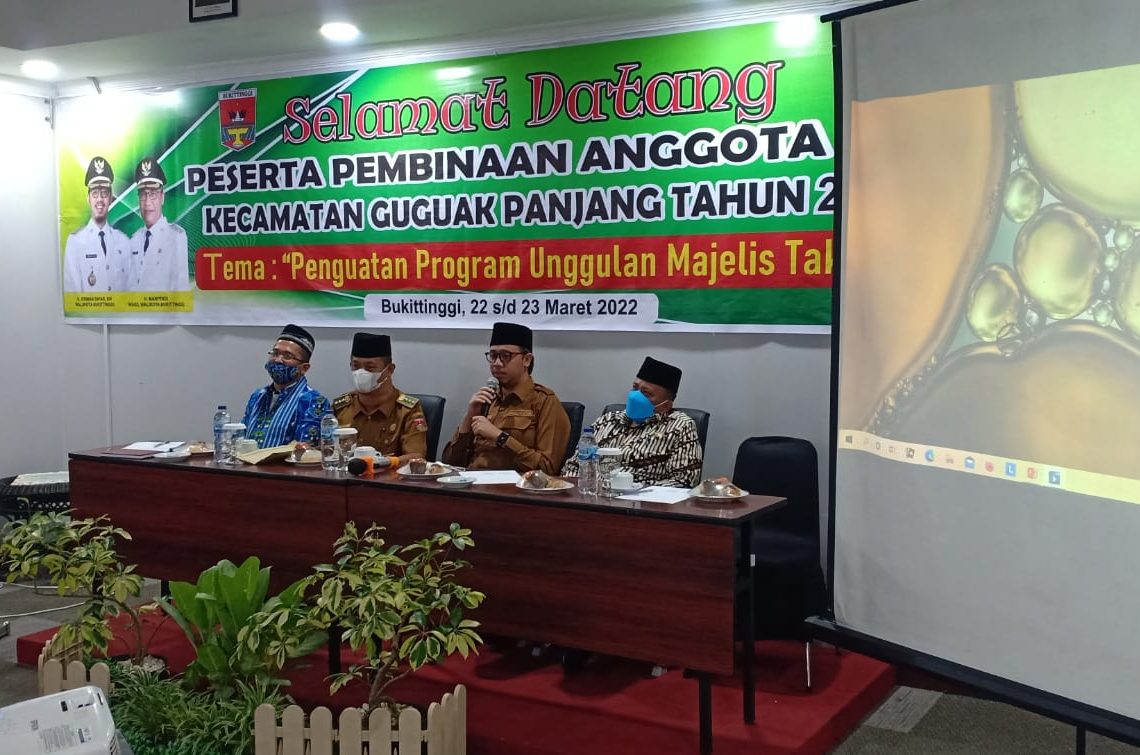 Wako Bukittinggi Dukung Pembinaan Majlis Taklim Guguakpanjang