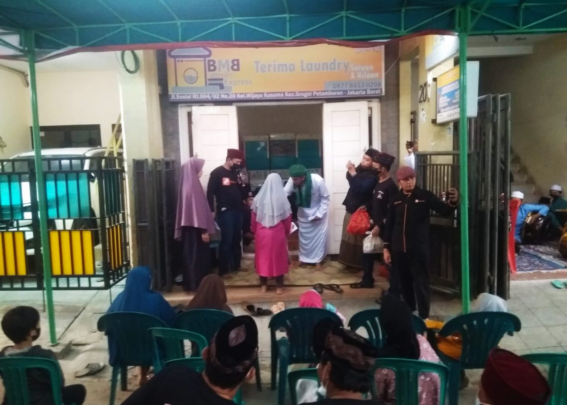 Jurnalis Perpek Media Berbagi Kebahagiaan dengan Santuni Puluhan Anak Yatim Piatu di Gropet