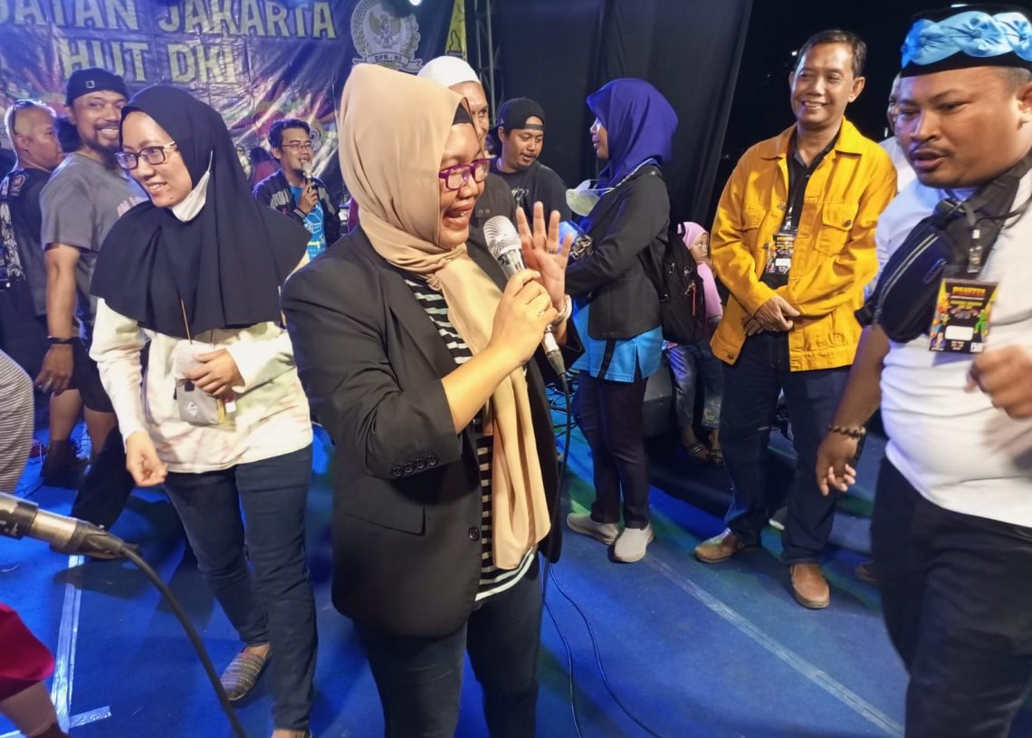 Malam Puncak Penutupan Hajatan Jakarta di Semanan, Dian Istiqomah :  Jaga Kebersamaan, Jalankan Demokrasi