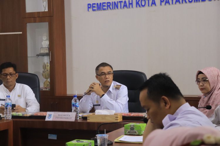Gelar Rapat Bersama Camat, Pj. Walikota Rida Ananda Sampaikan Ini
