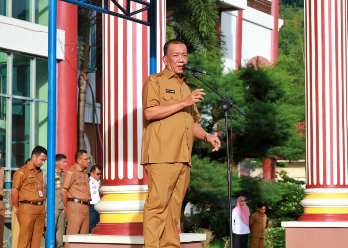 Pimpin Apel Perdana Tahun 2023, Bupati Rusma Ajak ASN Evaluasi dan Tingkatkan Kinerja