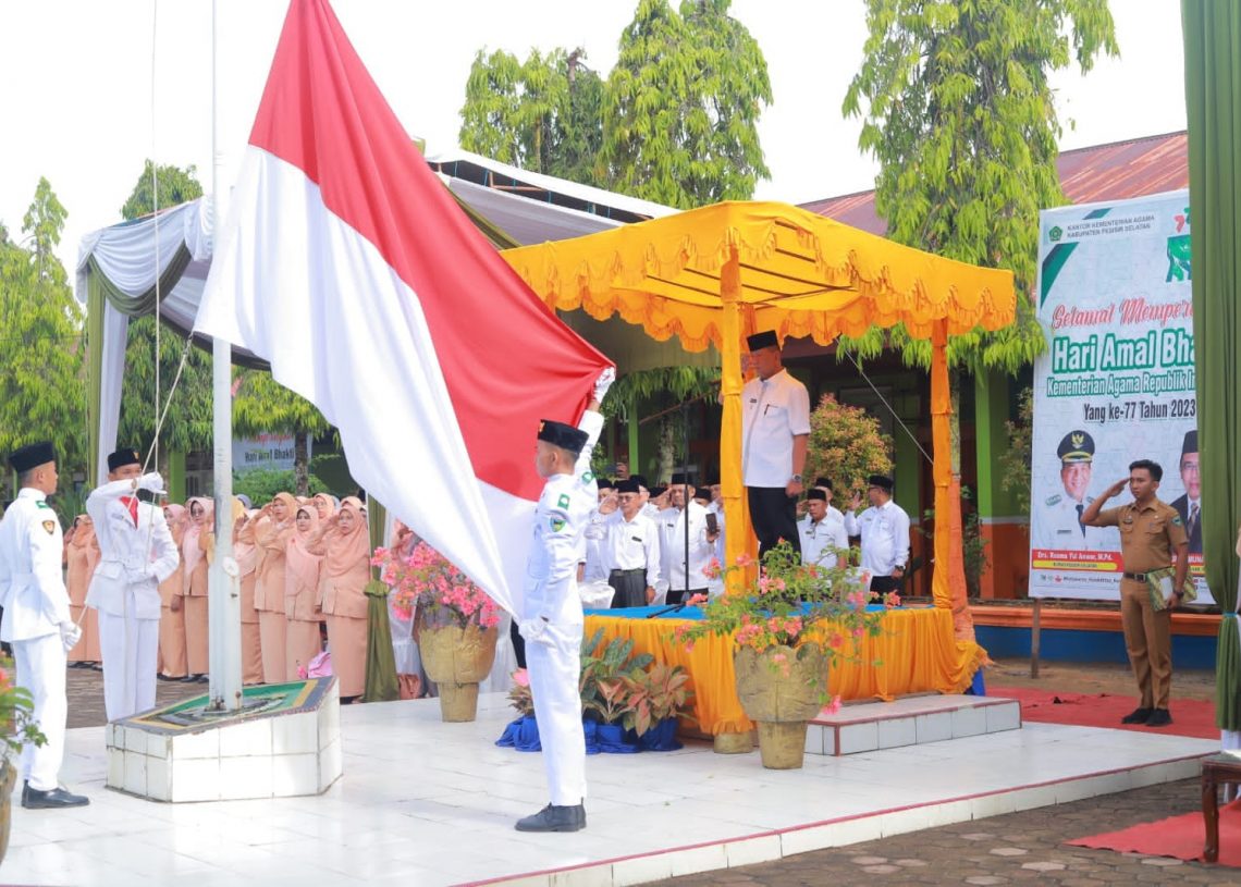 Pimpin Upacara HAB Kemenag ke 77, Bupati Rusma Tekankan ASN untuk Tidak Partisan