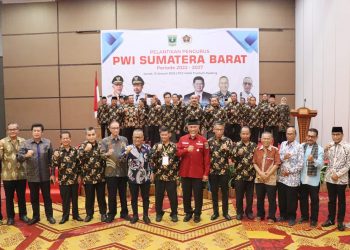 Duh, Basril Basyar Pegang Jabatan Ketua Ilegal di PWI Sumbar?