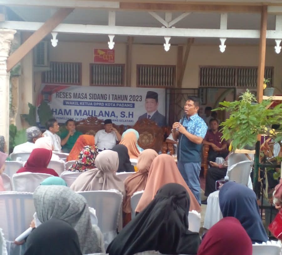 Masyarakat Padang Selatan Doakan Ilham Maulana Amanah Sampai 2024