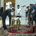 Gubernur Mahyeldi Lantik 11 Pejabat Eselon 2 di Lingkup Pemprov Sumbar