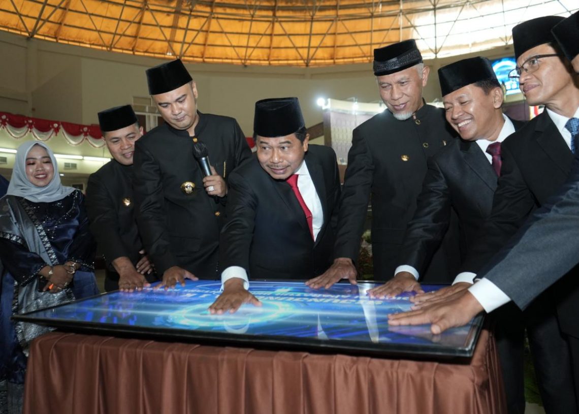 Di Hari Jadi ke 74, Gubernur Mahyeldi Puji Capaian Pembangunan Kabupaten Sijunjung