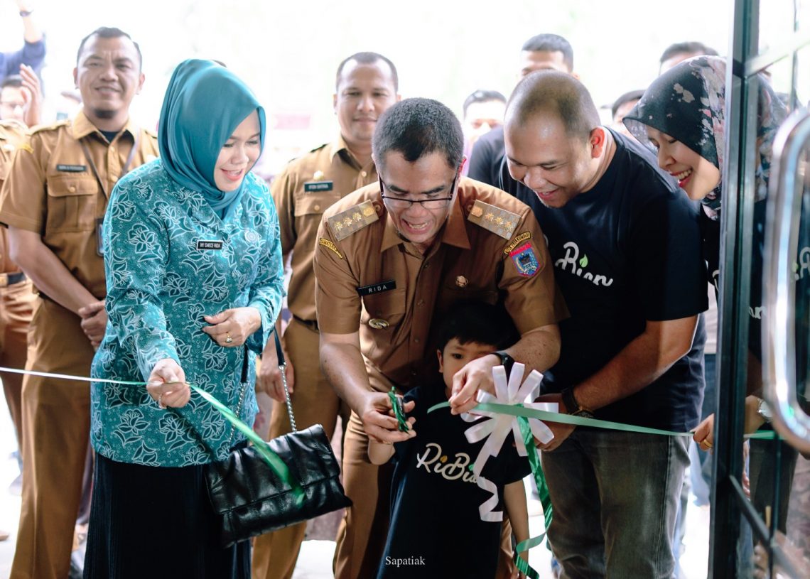 Hadiri Peresmian Cafe Ribian, Rida Ananda : Pemko Payakumbuh akan Dukung Penuh Para Pengusaha