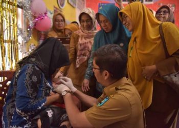 Pemko Sawahlunto Luncurkan Program Vaksin Polio pada Anak