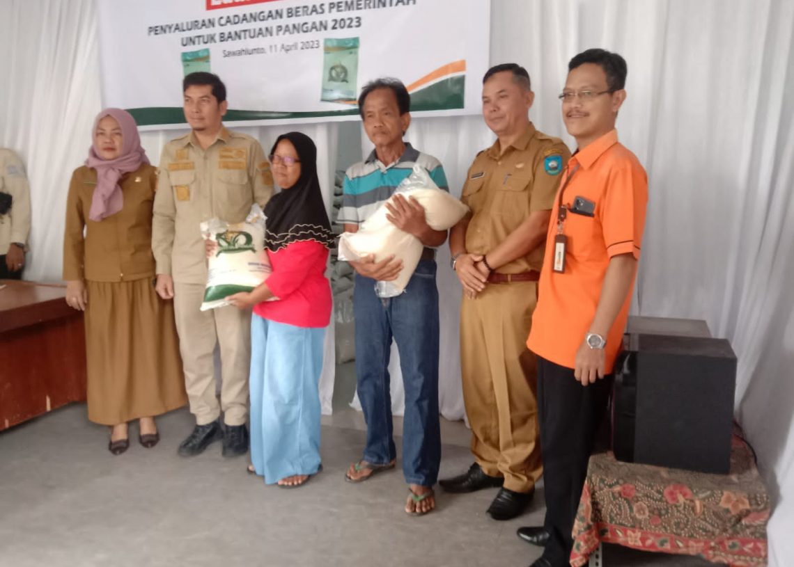 Badan Pangan Nasional Salurkan Cadangan Beras Pemerintah ke 2.400 KPM Kota Sawahlunto
