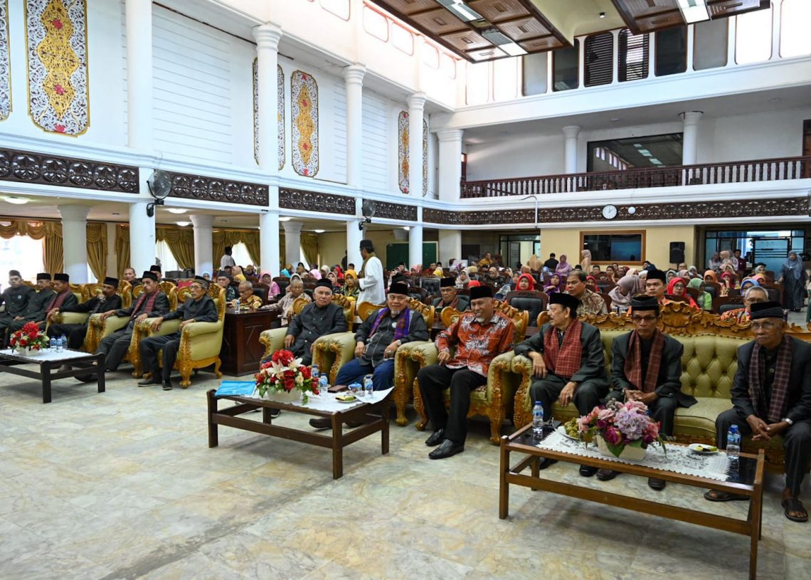 Hadiri Halal Bihalal PPKM Kota Padang, Gubernur Mahyeldi Sampaikan Pesan Khusus