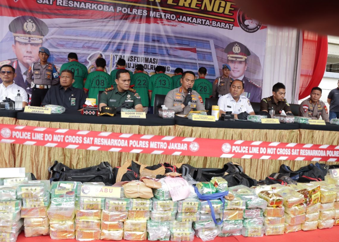 Polres Metro Jakarta Barat Musnahkan Ratusan Kilogram Barbuk Narkoba Senilai 409 Milyar Jenis Sabu dan Ganja Hasil Ungkap 3 Bulan