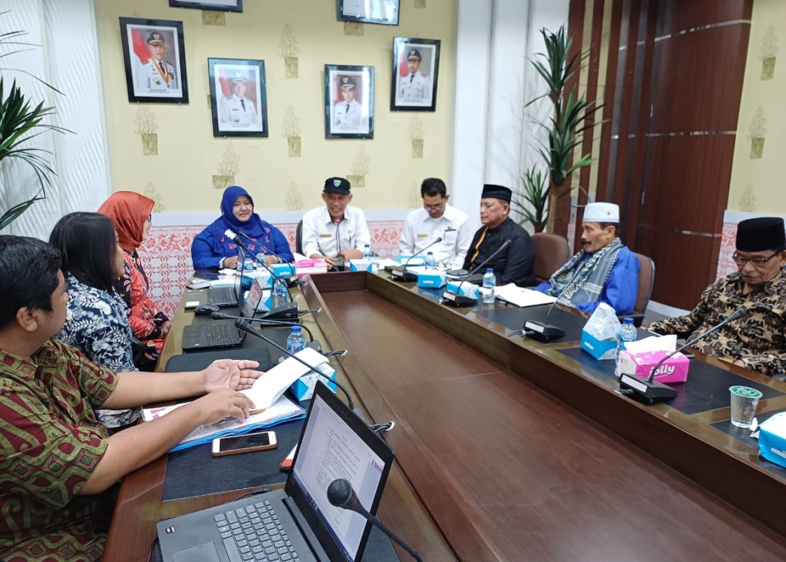 Diskusi dengan Pemda dan Tokoh Masyarakat, DPR RI Siapkan RUU Pesisir Selatan Pengganti UU 12/56