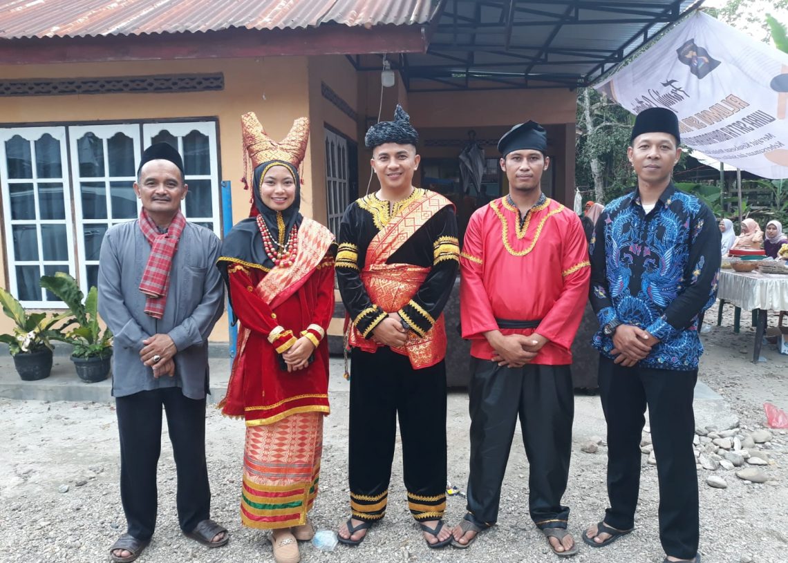 Polisi Peraih Pin Emas Kapolri, Ipda Zuyu Gianto Dikukuhkan sebagai Dt. Rajo Nan Godang di Pasukuan Malayu
