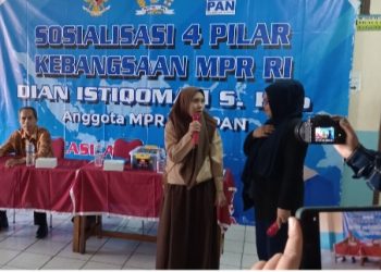 Dian Istiqomah Anggota DPR RI DKI Jakarta 3, Gelar Sosialisasi Tentang 4 Pilar Kebangsaan di SMA Al-Huda Cengkareng