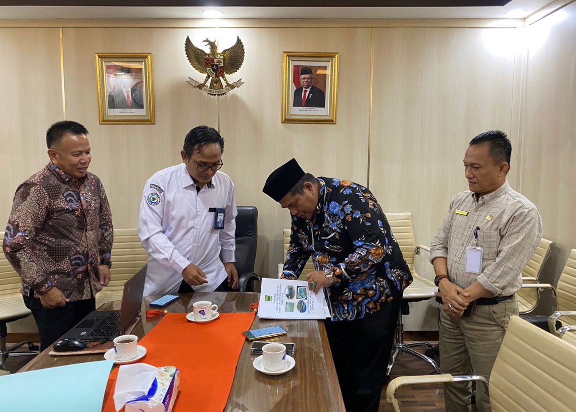 Ke Kementerian Kelautan dan Perikanan, 5 Program Diusulkan Suhatri Bur