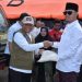 Bukti Kepedulian, Wako Erman Safar Antarkan Bantuan Korban Bencana Alam Tanjung Raya