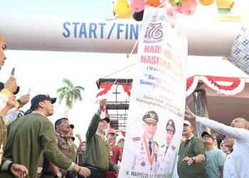 Gubernur Mahyeldi Melepas Ribuan Peserta Jalan Santai HUT Koperasi Tingkat Nasional Tahun 2023