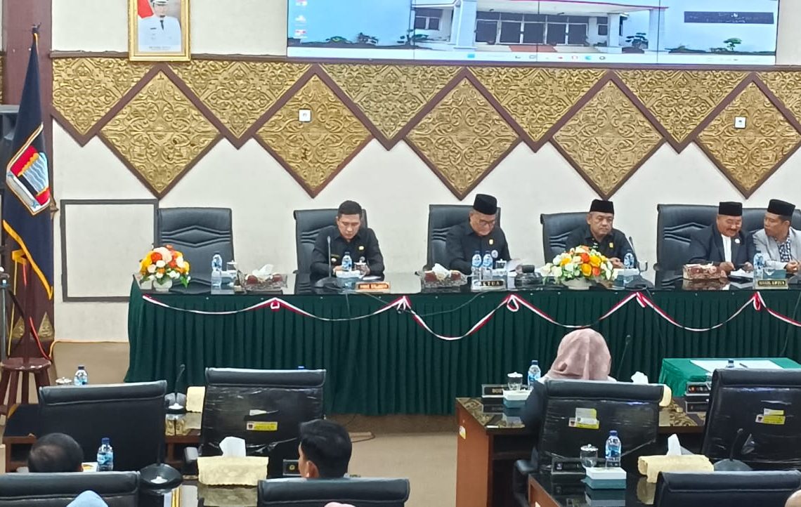 Usai Penyampaian Pendapat Akhir Fraksi-Fraksi DPRD Padang, Perubahan SOTK yang Diajukan Pemko Diterima
