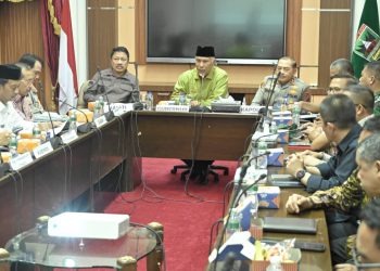 Ungkap Kronologis Penguasaan Lahan Hutan Produksi oleh Masyarakat, Gubernur Mahyeldi Gelar Pertemuan dengan Wabup Pasbar