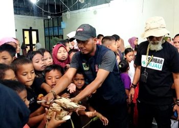 Bentuk Kemanusiaan, Gubernur Mahyeldi Instruksikan Dinas Sosial Sumbar Buka Dapur Umum untuk Massa dari Air Bangis
