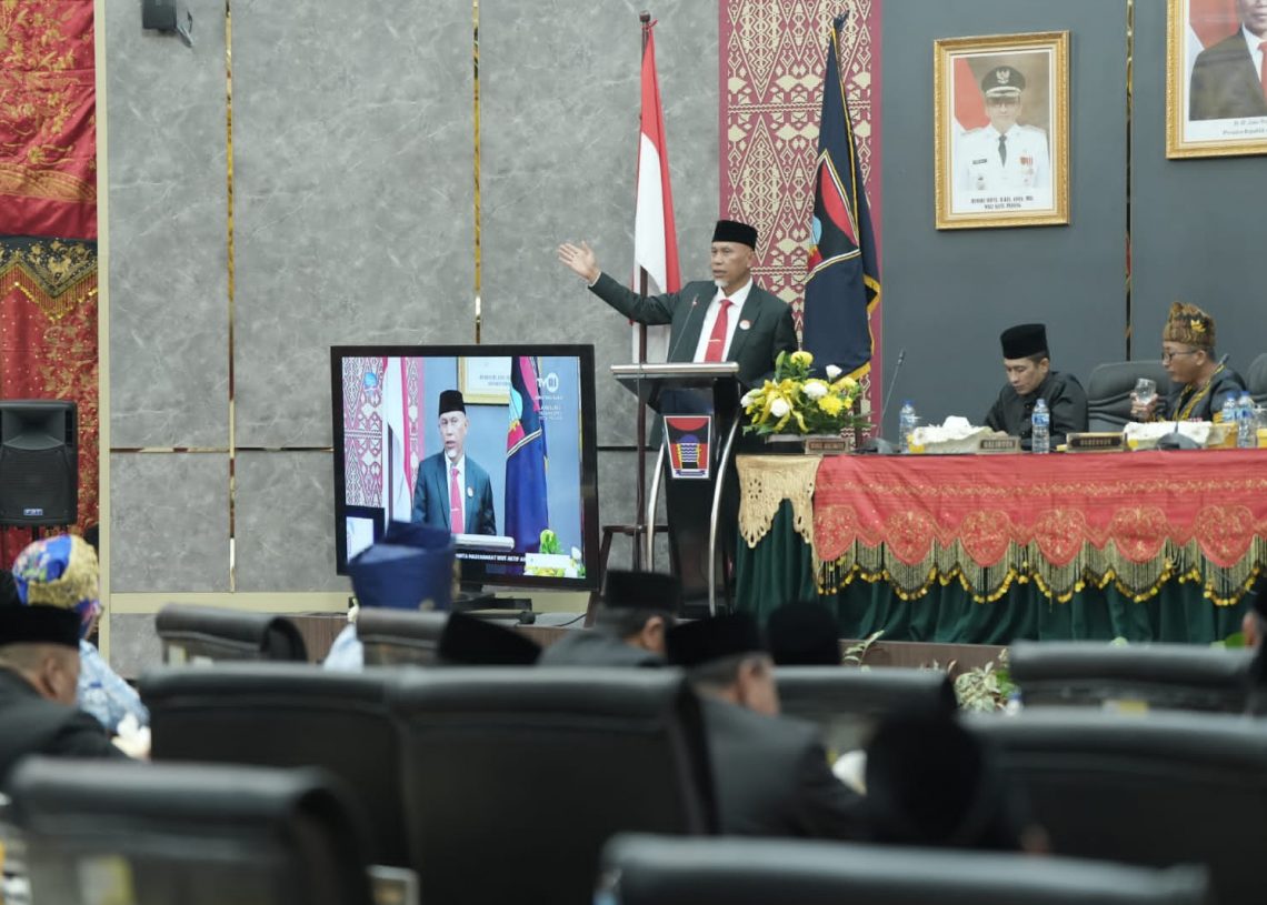 Hadiri HUT Kota Padang, Gubernur Mahyeldi Mengajak Seluruh Pihak Berbenah