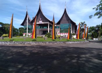 Rangkaian Peringatan HUT RI ke-78 di Jajaran Pemko Bukittinggi, Dimulai dengan Taptu Rabu Malam