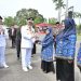 Gubernur Mahyeldi Serahkan Bonus kepada Kafilah Berprestasi Prov. Sumbar