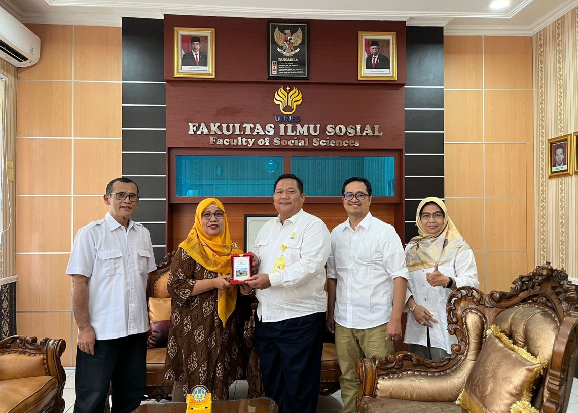 Tim Peneliti Riset Terapan Nasional UNP Laksanakan FGD di Universitas Diponegoro dan Universitas Negeri Semarang