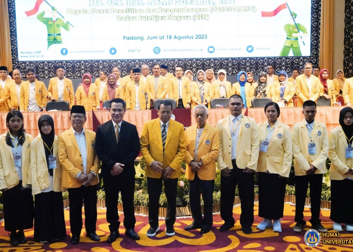 Kepala Puslitbang BIN Berikan Kuliah Umum Di PKKMB UNP 2023