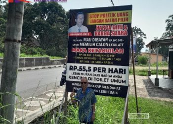 Baliho Edukasi di Lima Kaum Kab. Tanah Datar Ini Buat Panik Oknum Bacaleg Pembeli Suara