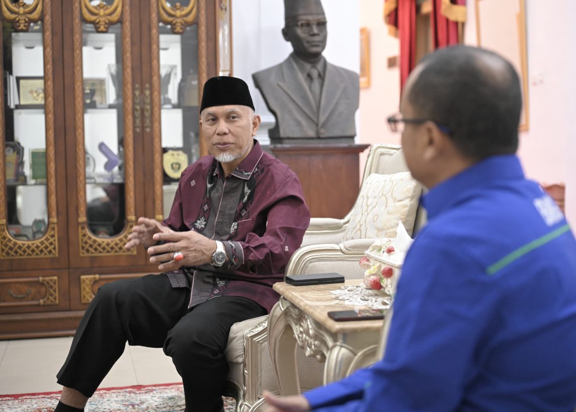 Gubernur Mahyeldi Pastikan Sumbar Siap Bantu Provinsi Tetangga untuk Atasi Titik Panas dan Titik Api