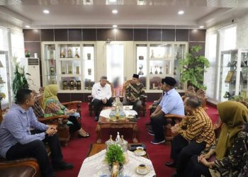 Audiensi dengan Wako dan Wawako, Bawaslu Kota Solok Bahas Suksesi Pemilu 2024 dan Perkenalan Komisioner Baru