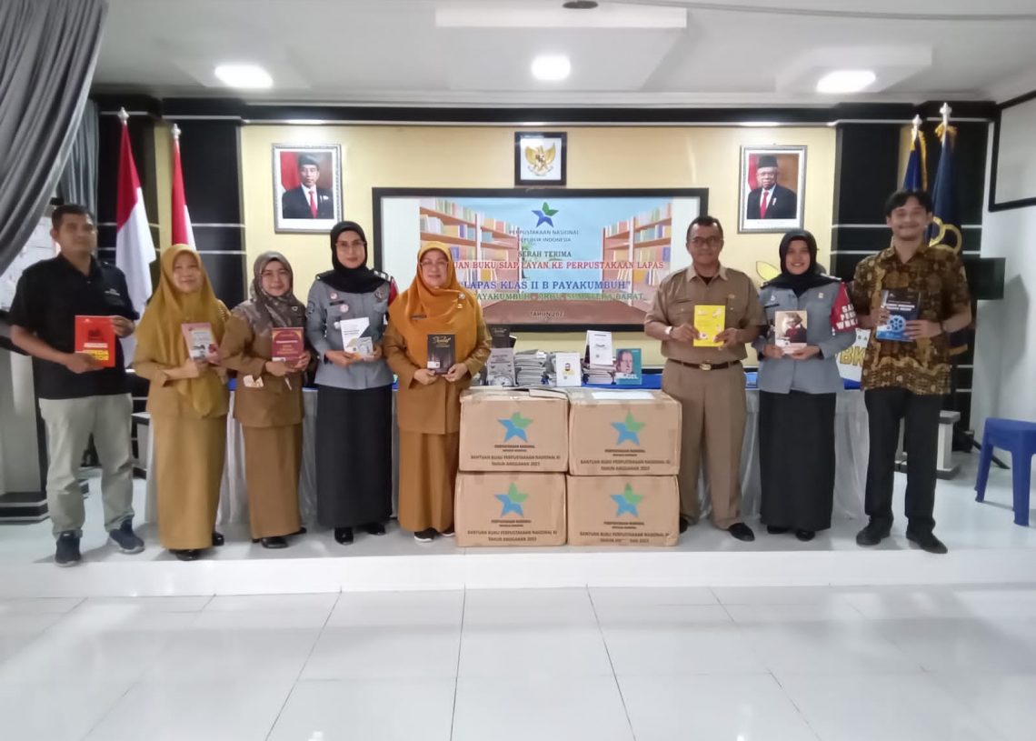 Pemko Payakumbuh Saksikan Penyerahan Bantuan Buku Siap Layan Dari Perpusnas RI kepada Lapas Kelas II B Payakumbuh