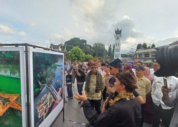 Pameran Foto Antara Dimulai, Wako Erman Yakin Bukittinggi Jadi Pusat Jurnalis Indonesia