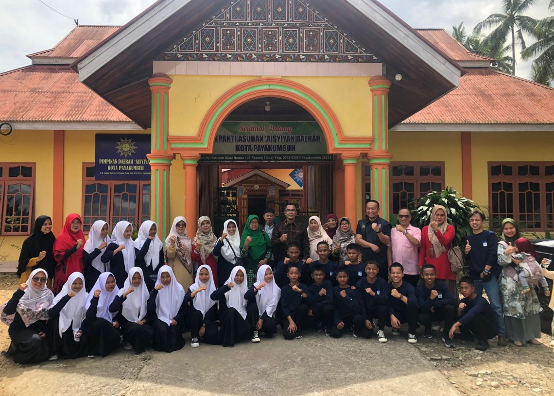 Didampingi Kadis Sosial, Pj. Walikota Payakumbuh Lepas Kontingen Jambore LKSA dan PSAA Kota Payakumbuh Tingkat Nasional 2023