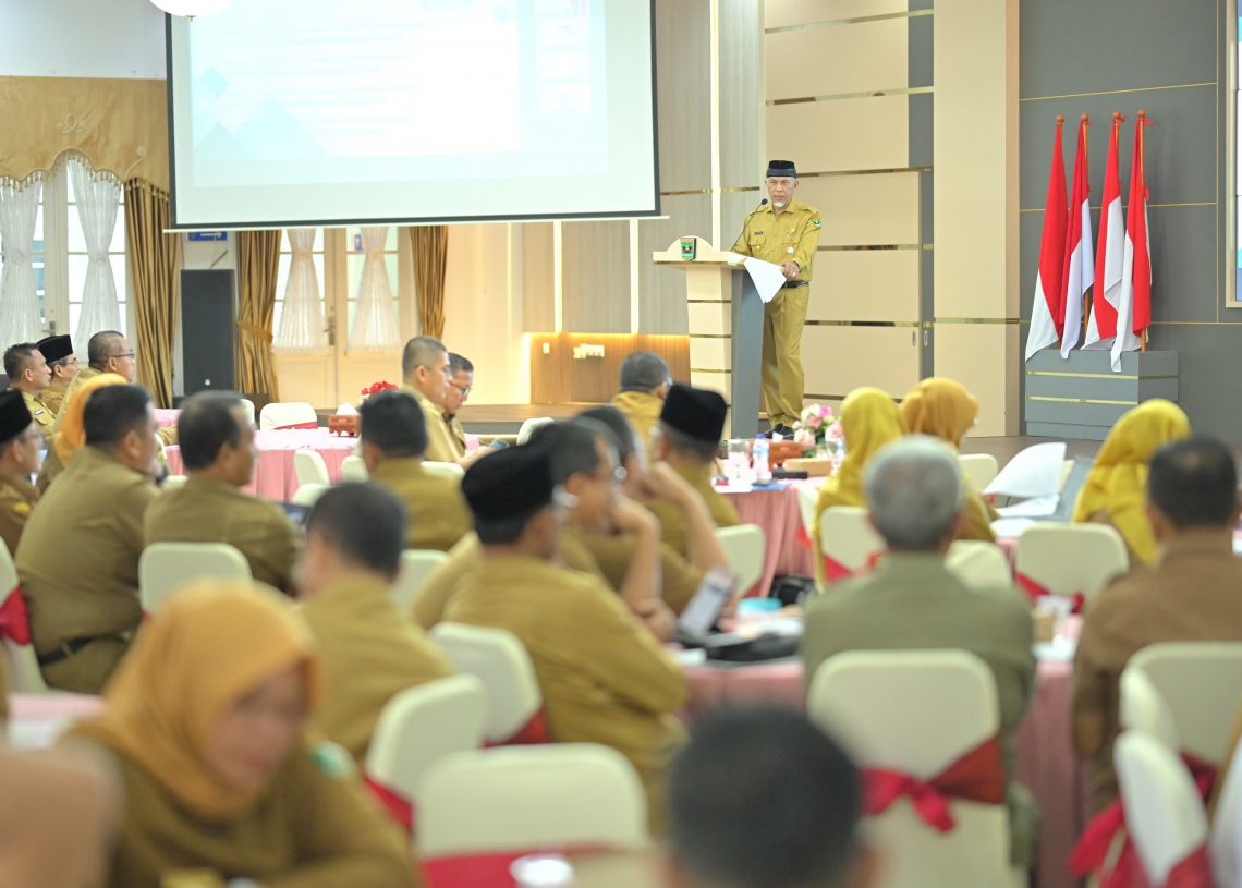 Terus Tingkatkan Kualitas Kinerja, Gubernur Mahyeldi Targetkan Indeks SAKIP Sumbar 2023 Bernilai A