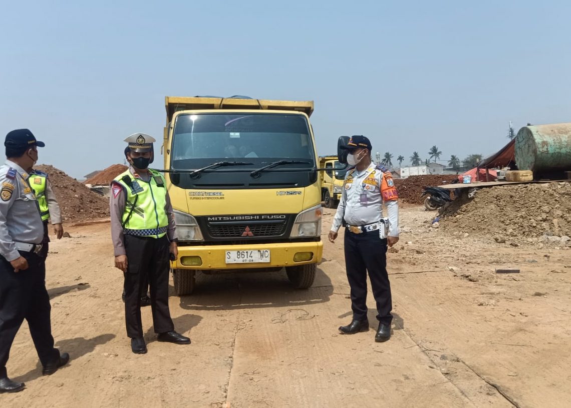 Sudinhub Jakbar Perintahkan Stop Aktifitas Pengurugan di Pergudangan Miami