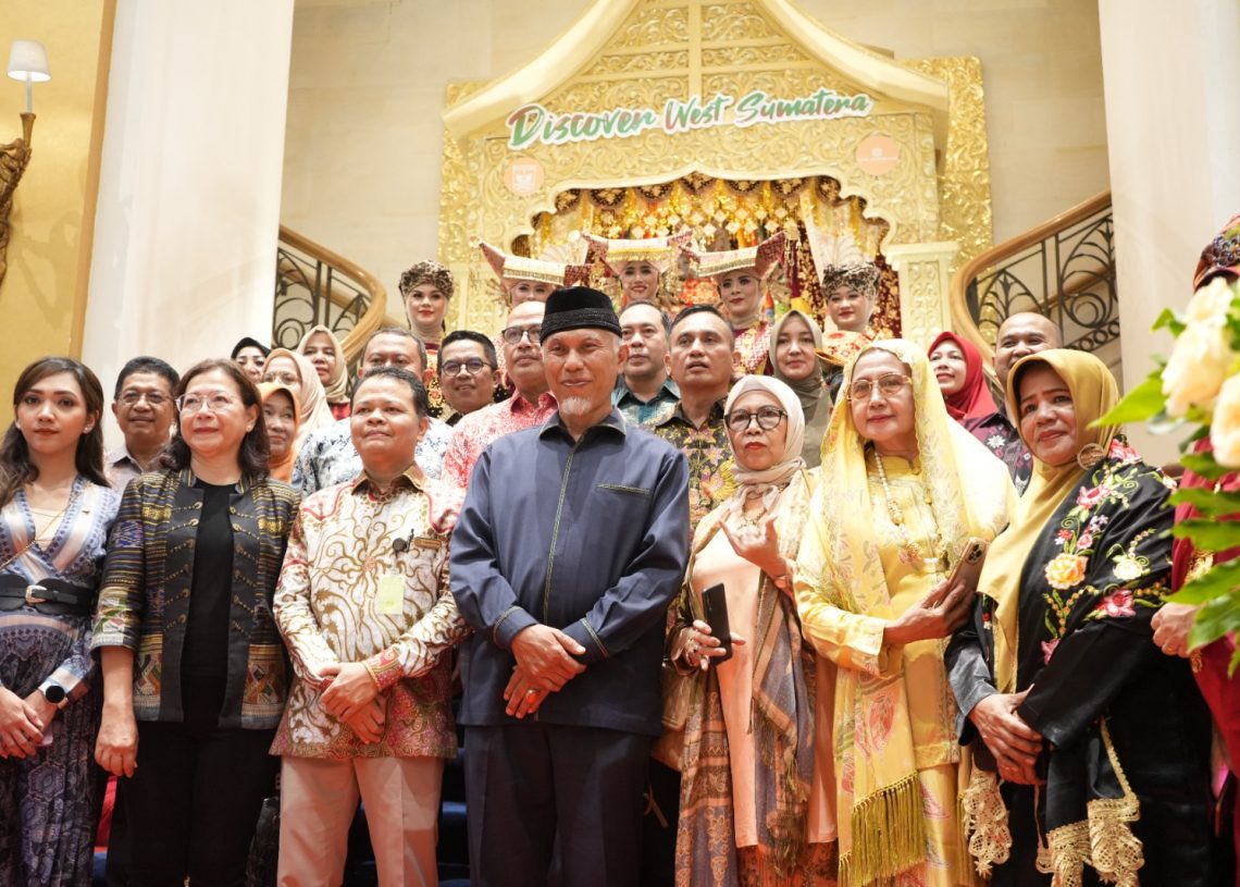 Kolaborasi dengan Hotel Borobudur Jakarta, Pemprov Sumbar Gelar Discover West Sumatera