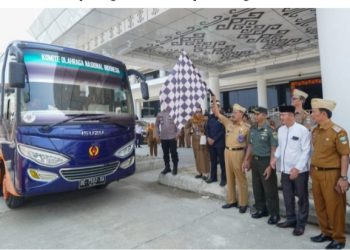 Lepas Para Kafilah, Bupati Agus Istiqlal Tekankan pada Qori dan Qori’ah Junjung Tinggi Sportifitas