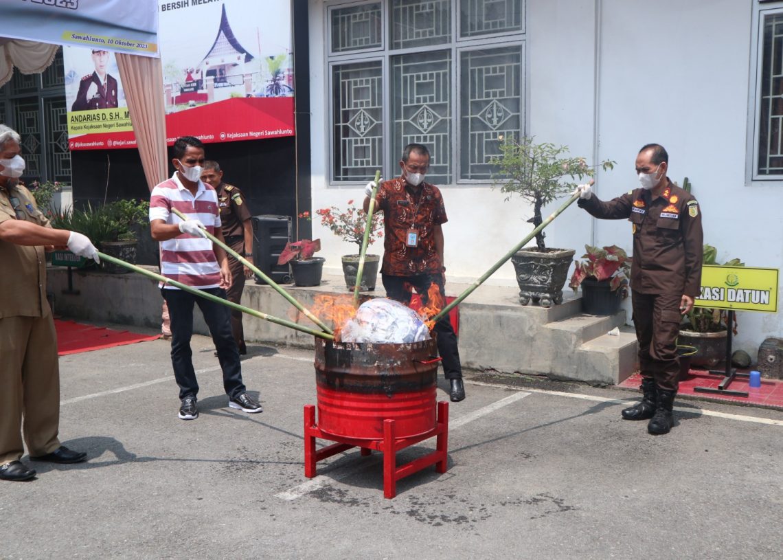 Kejari Sawahlunto Musnahkan Barang Bukti 24 Perkara Tindak Pidana, Ada 10,282 Gram Narkoba