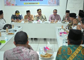Jalan Penghubung Payakumbuh-Lintau Rusak, Gubernur Janji Perbaiki Jika Permasalahan Tambang Selesai