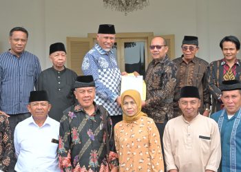 Gubernur Mahyeldi Rencanakan Pembangunan SMAN 3 Gunung Talang Tahun Depan Pasca Penghibahan Tanah