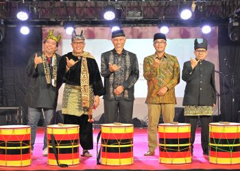 Buka Festival WBTb Sumbar, Gubernur Mahyeldi Serukan Pentingnya Melestarikan Warisan Budaya