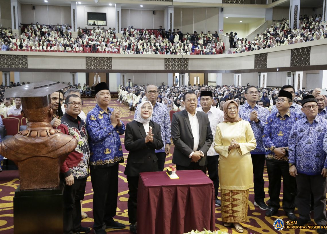 UNP Gelar Kuliah Umum Bersama Dirut Jenderal Pendidikan Vokasi, Dr. Kiki Yuliati