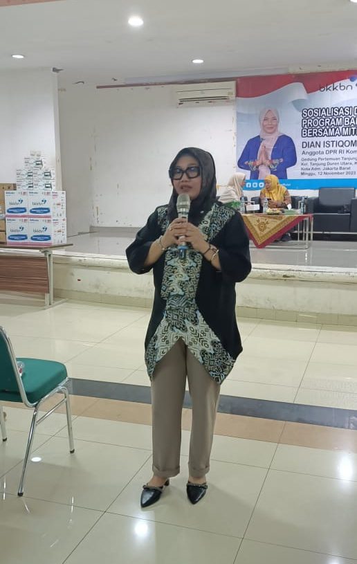 Dian Istiqomah Gelar Sosialisasi BKKBN Kembali di Tanjung Duren