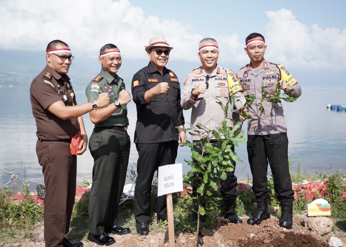 Bupati Solok Ikuti Gerakan Penanaman 10 Juta Pohon Bersama Polri