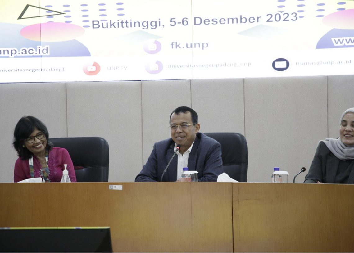 Asesor Lembaga Akreditasi Mandiri Pendidikan Tinggi Kesehatan Indonesia Laksanakan Visitasi Prodi Kedokteran Hewan UNP